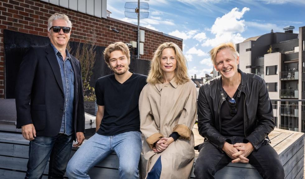 Regissør Bård Breien med Jonas Oftebro, Maria Bonnevie og Trond Espen Seim